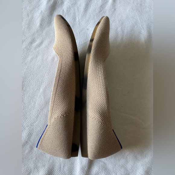 Rothy's Tan Flats with Blue Trim - Picture 5 of 10